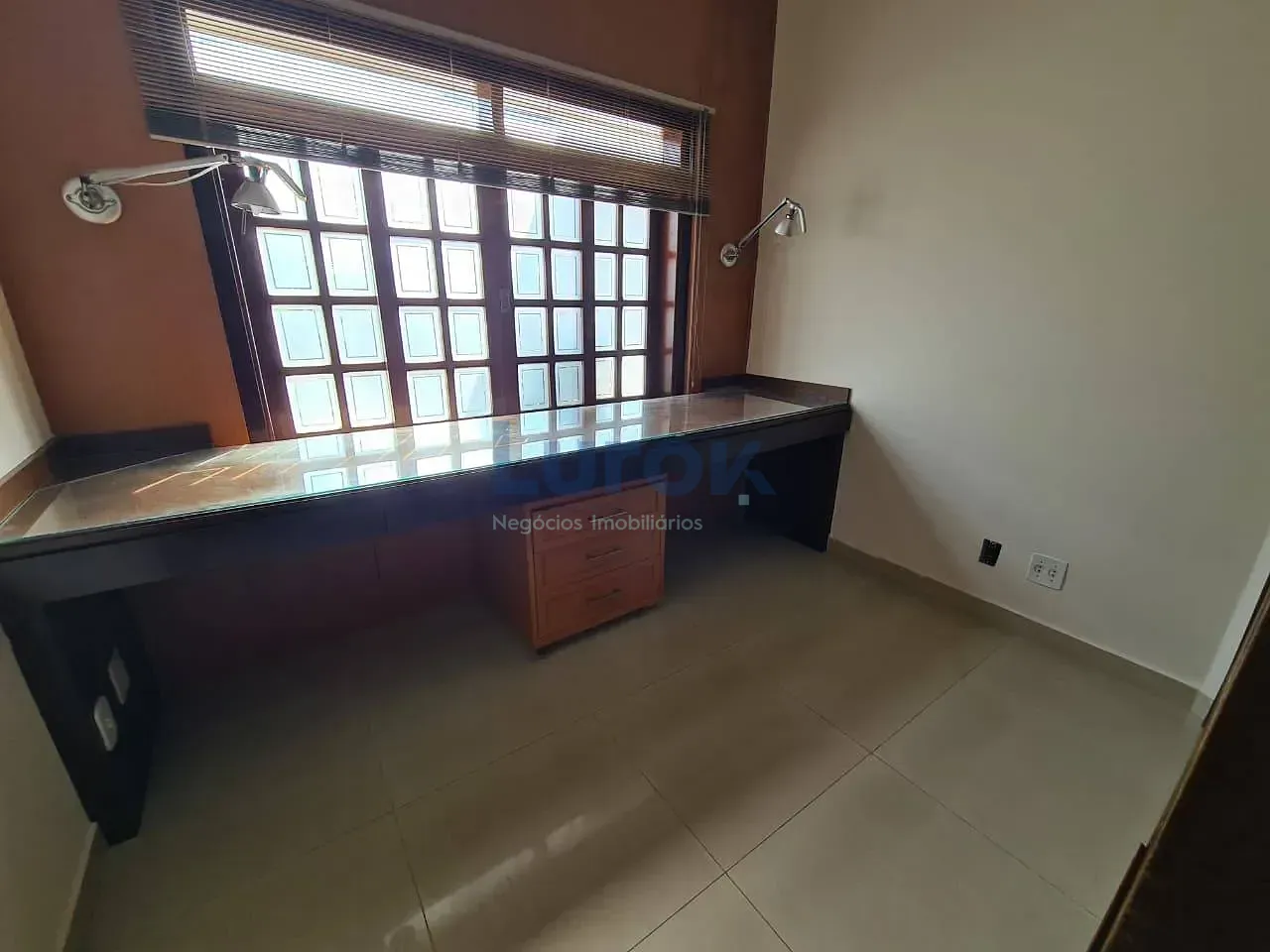 Casa, 4 quartos, 230 m² - Foto 3
