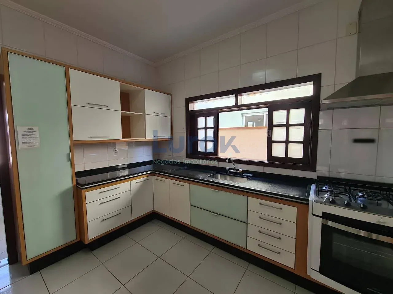 Casa, 4 quartos, 230 m² - Foto 9