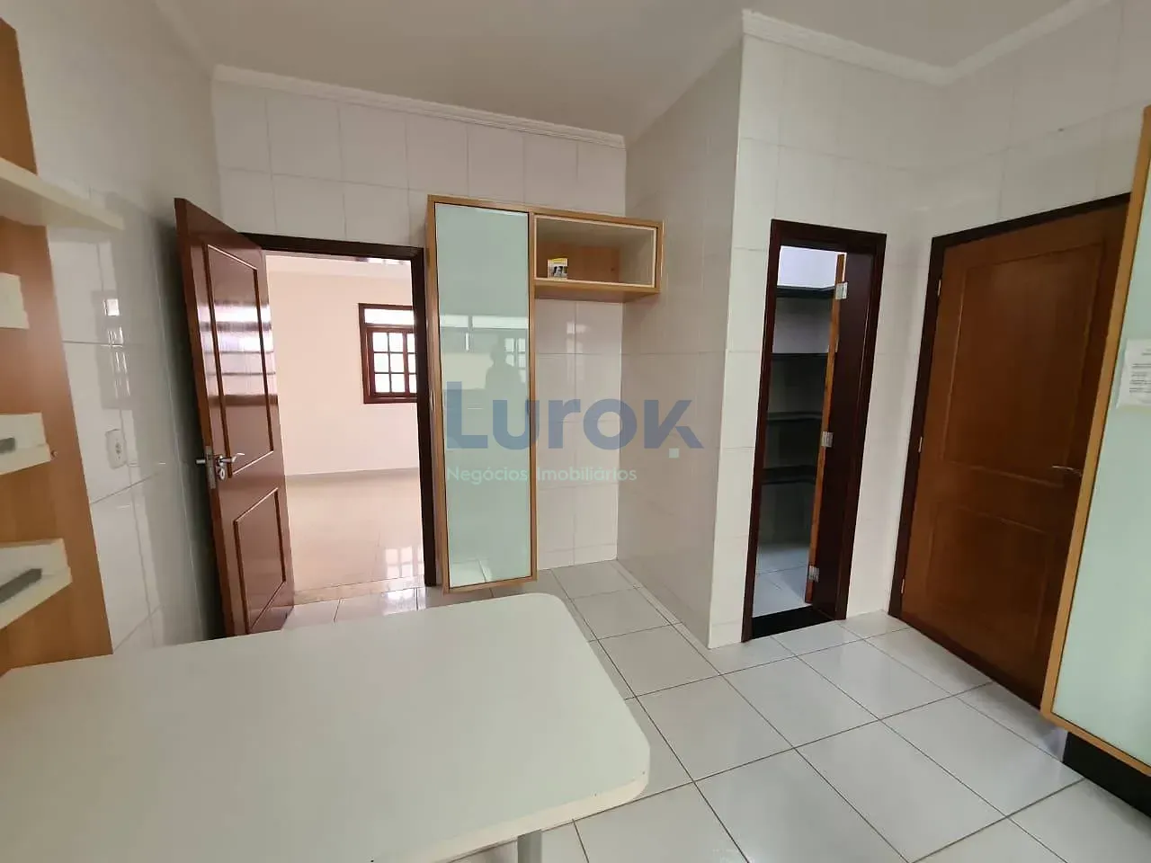 Casa, 4 quartos, 230 m² - Foto 10