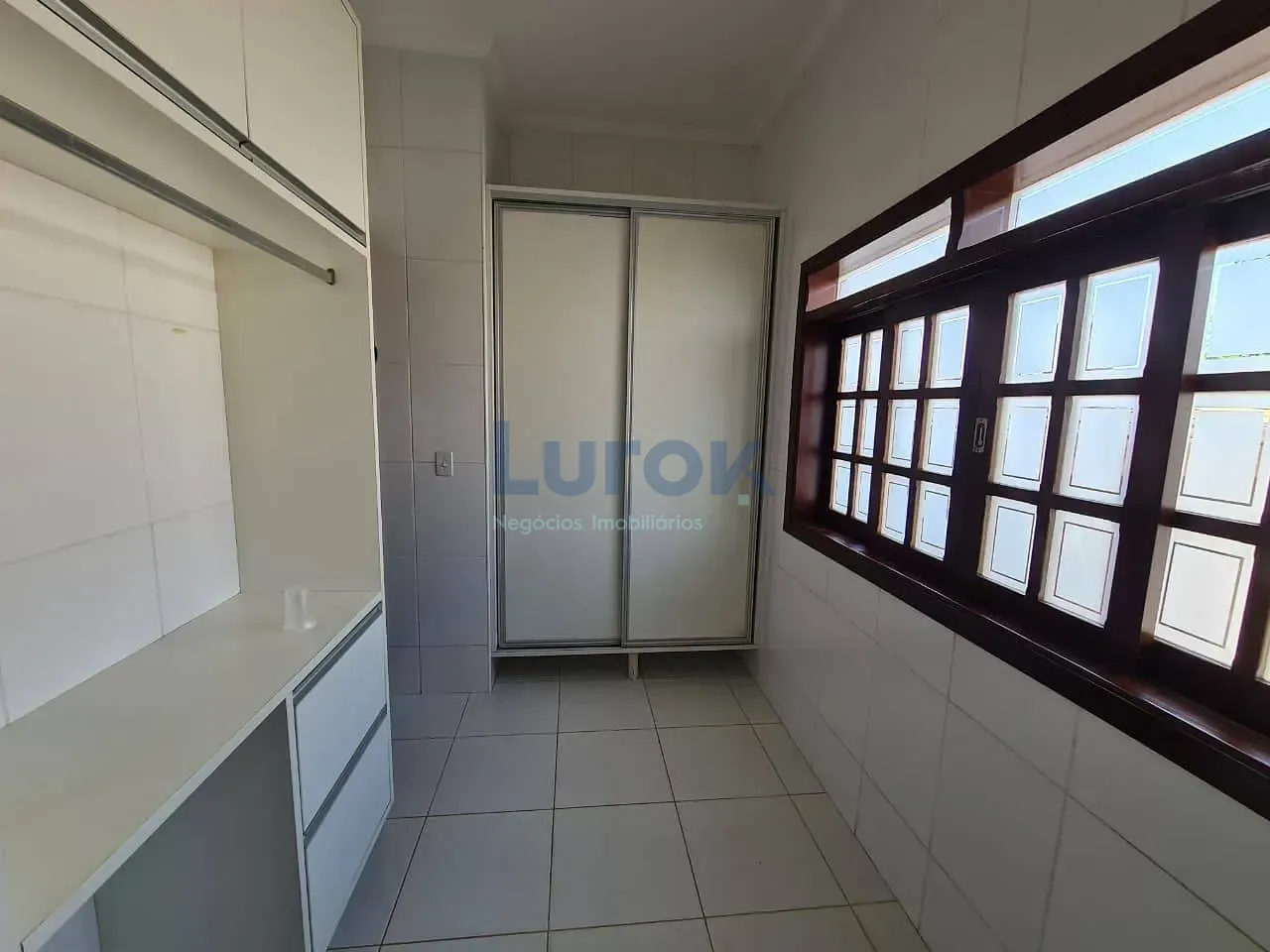 Casa, 4 quartos, 230 m² - Foto 13