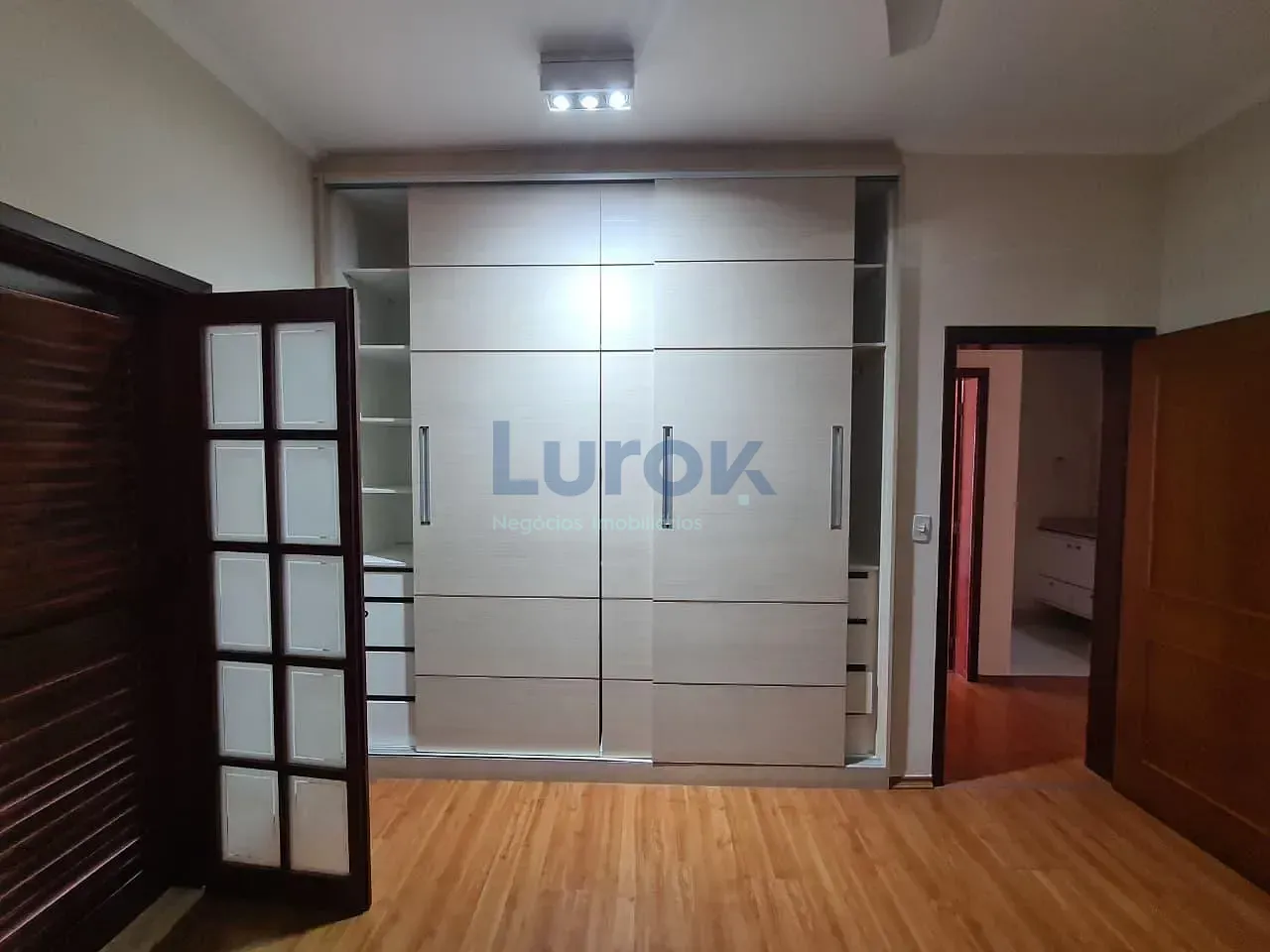 Casa, 4 quartos, 230 m² - Foto 27