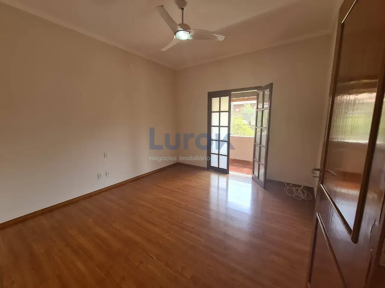 Casa, 4 quartos, 230 m² - Foto 19