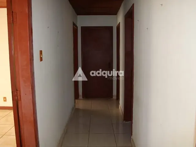 Casa com 495m² 3 quartos e 1 banheiro, à venda, no bairro Jardim Carvalho em Ponta Grossa