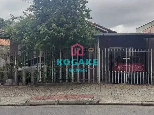 Casa com 250m² 4 quartos e 1 banheiro, à venda, no bairro Vila Betânia em São José Dos Campos