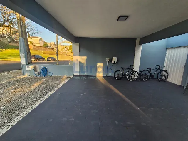 Casa com 330m² 3 quartos e 4 banheiros, à venda, no bairro Jardim Monte Verde em Valinhos