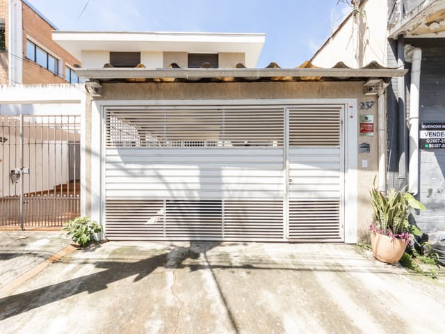 Foto do Casa - Casa tipo para venda em Campo Belo com 3 quartos, sendo 1 suíte, 157m² | Lares e Andares Imóveis