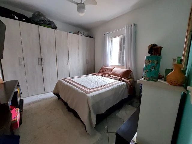 Casa 2 quartos e 1 banheiro, à venda, no bairro Centro em Taubaté