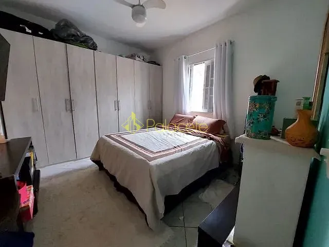 Casa 2 quartos e 1 banheiro, à venda, no bairro Centro em Taubaté