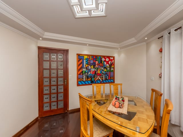Casa com 180m² 3 quartos e 3 banheiros, à venda, no bairro Vila Marari em São Paulo