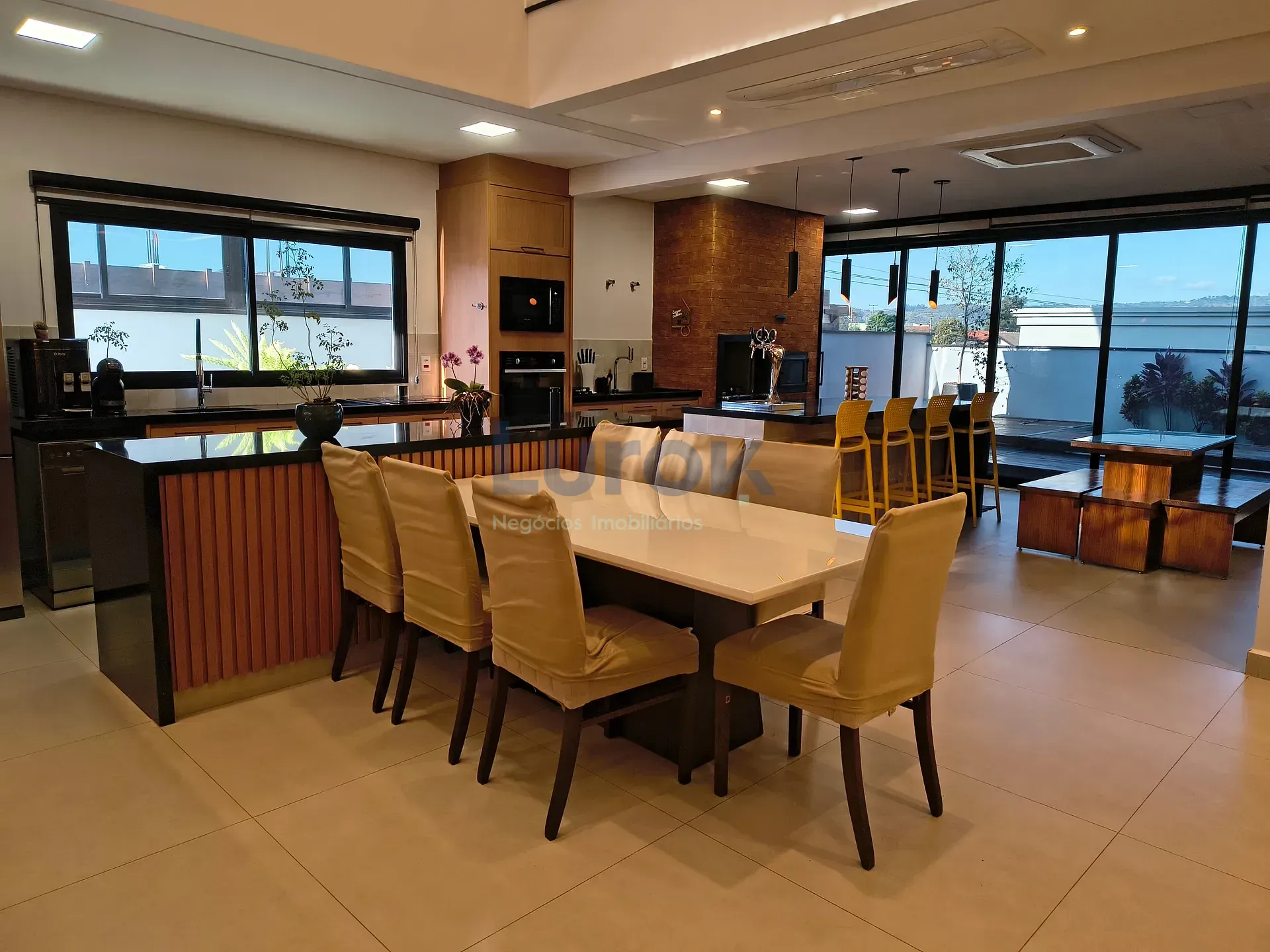 Casa, 3 quartos, 262 m² - Foto 3