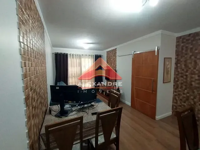 Casa com 160m² 3 quartos e 2 banheiros, à venda, no bairro Eugênio de Melo em São José dos Campos