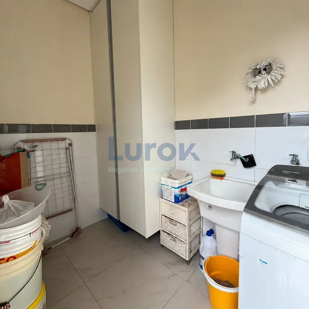 Casa, 3 quartos, 211 m² - Foto 9