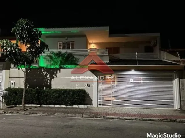 Casa com 125m² 3 quartos e 1 banheiro, à venda, no bairro Jardim São Vicente em São José dos Campos