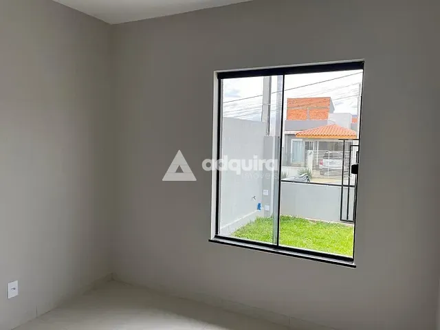 Casa 2 quartos e 1 banheiro, à venda, no bairro Cará-cará em Ponta Grossa