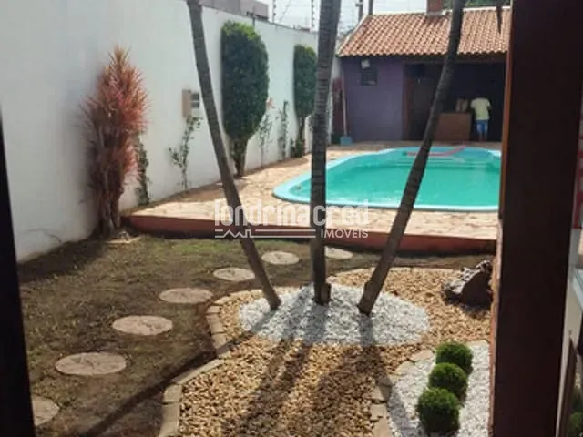 Casa com 300m², à venda, no bairro Jardim Imagawa em Londrina