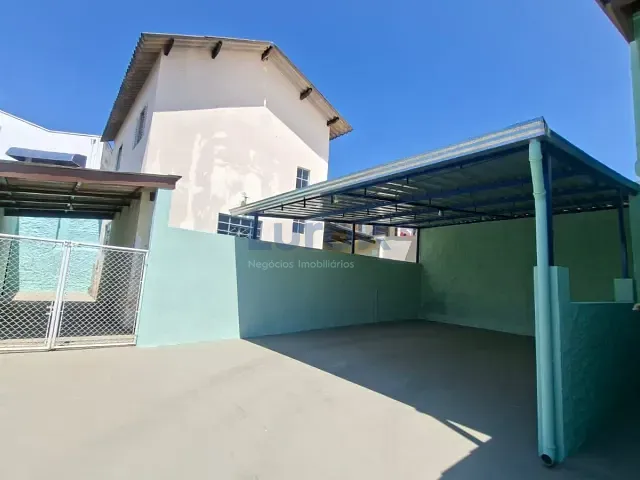 Casa com 300m² 2 quartos e 2 banheiros, para alugar, no bairro Jardim Jurema em Valinhos