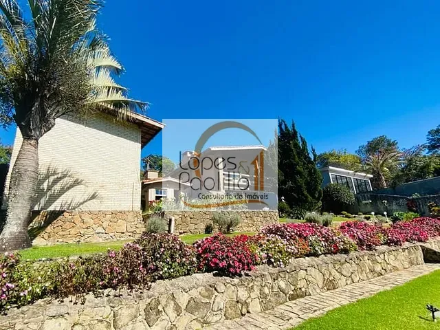 Casa com 876m² 4 quartos e 3 banheiros, à venda, no bairro Clube da Montanha em Atibaia