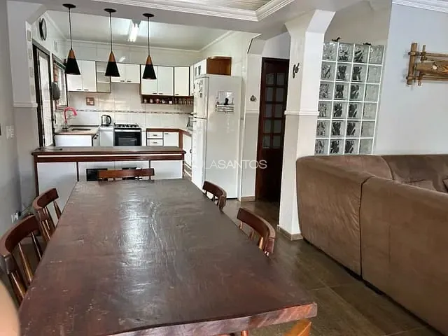 Casa com 202m² 3 quartos e 2 banheiros, à venda, no bairro Éden em Sorocaba