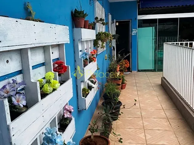 Casa com 200m² 2 quartos e 1 banheiro, à venda, no bairro Loteamento Residencial e Comercial Araguaia em Pindamonhangaba