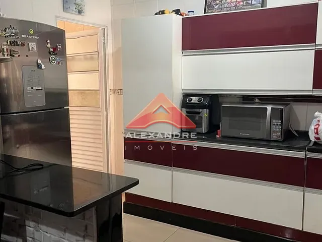 Casa com 144m² 2 quartos e 2 banheiros, à venda, no bairro Jardim Mariana II em São José dos Campos