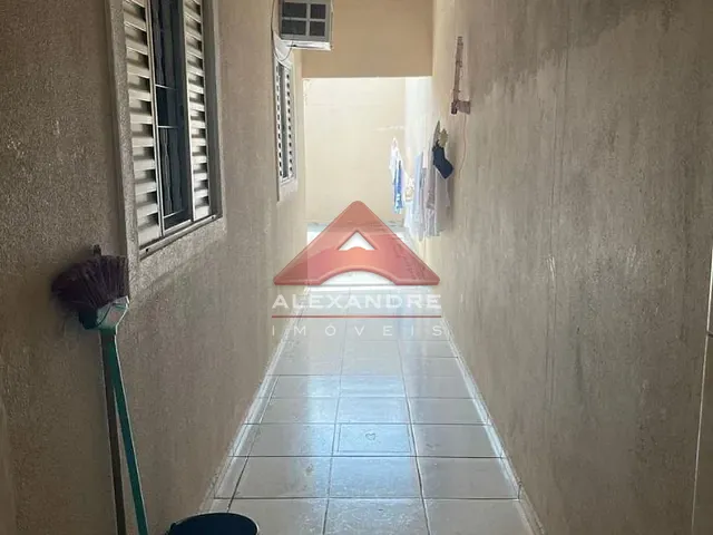 Casa com 144m² 2 quartos e 2 banheiros, à venda, no bairro Jardim Mariana II em São José dos Campos
