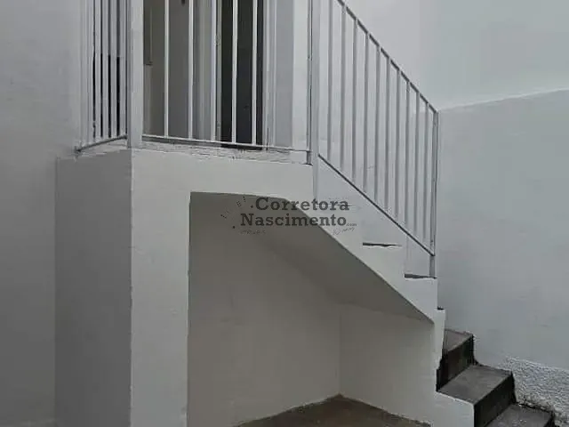 Casa com 150m², à venda ou para alugar, no bairro Vila Pinheiro em Jacareí