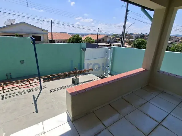 Casa com 300m² 3 quartos e 2 banheiros, para alugar, no bairro Jardim Jurema em Valinhos