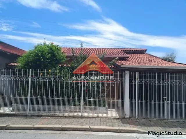 Casa com 250m² 2 quartos e 1 banheiro, à venda, no bairro Jardim Ismênia em São José dos Campos