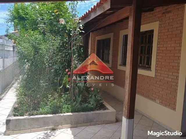 Casa com 250m² 2 quartos e 1 banheiro, à venda, no bairro Jardim Ismênia em São José dos Campos