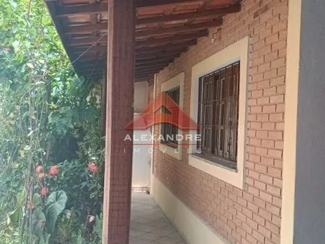 Casa com 250m² 2 quartos e 1 banheiro, à venda, no bairro Jardim Ismênia em São José dos Campos