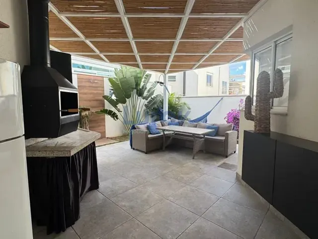Casa com 220m² 4 quartos e 5 banheiros, à venda, no bairro Observatório em Vinhedo