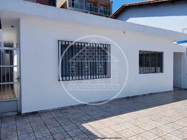 Casa com 250m² 3 quartos e 4 banheiros, à venda, no bairro Interlagos em São Paulo