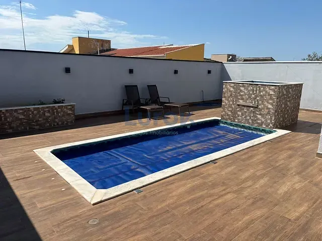 Casa com 330m² 3 quartos e 4 banheiros, para alugar, no bairro Condomínio Residencial Terras do Oriente em Valinhos