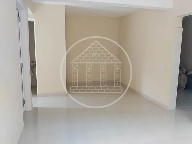 Prédio com 206m², à venda, no bairro Parque Alto do Rio Bonito em São Paulo