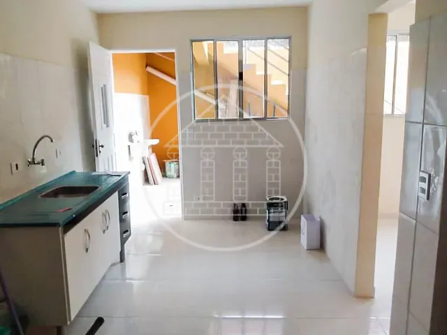 Prédio com 206m², à venda, no bairro Parque Alto do Rio Bonito em São Paulo