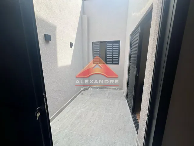 Casa com 191m² 3 quartos e 1 banheiro, à venda, no bairro Jardim Rodolfo em São José dos Campos