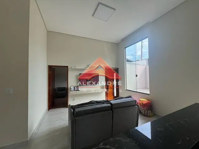 Casa com 191m² 3 quartos e 1 banheiro, à venda, no bairro Jardim Rodolfo em São José dos Campos