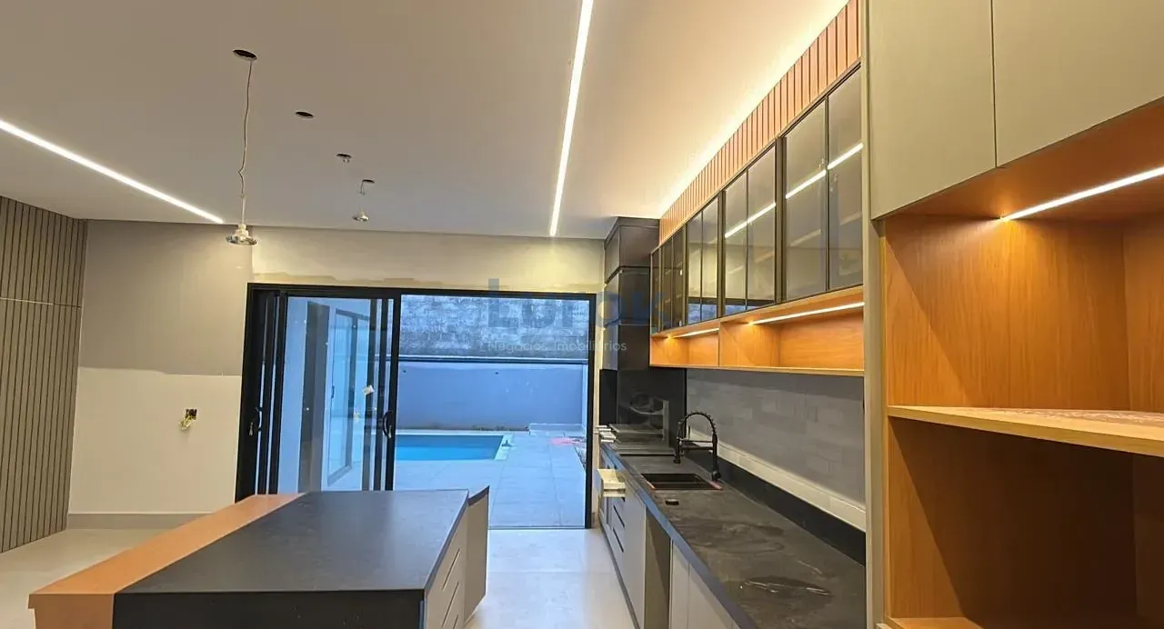 Casa, 3 quartos, 240 m² - Foto 3