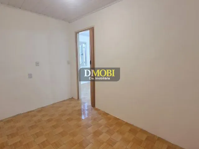 Casa 2 quartos e 3 banheiros, para alugar, no bairro Vila Vista Alegre em Cachoeirinha