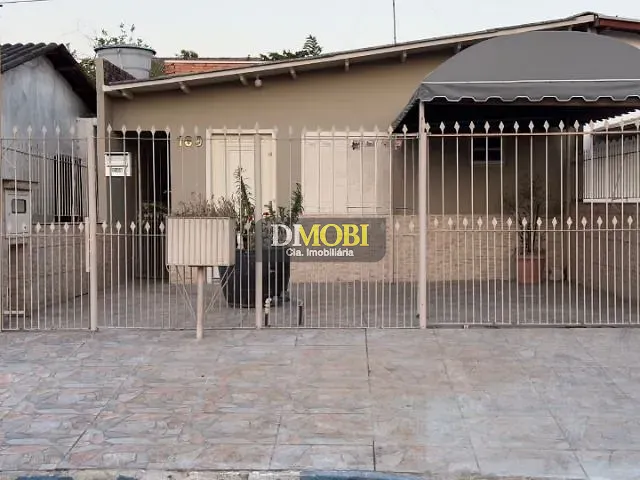 Casa 2 quartos e 3 banheiros, para alugar, no bairro Vila Vista Alegre em Cachoeirinha