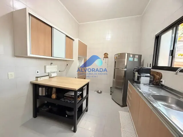 Casa com 10m² 3 quartos e 2 banheiros, à venda, no bairro Bosque dos Eucaliptos em São José Dos Campos