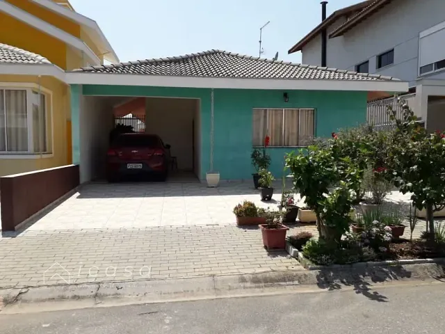 Casa com 250m² 3 quartos e 2 banheiros, à venda, no bairro Parque Residencial Maria Elmira em Caçapava