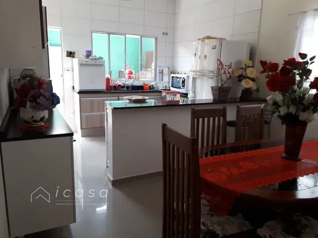Casa com 250m² 3 quartos e 2 banheiros, à venda, no bairro Parque Residencial Maria Elmira em Caçapava