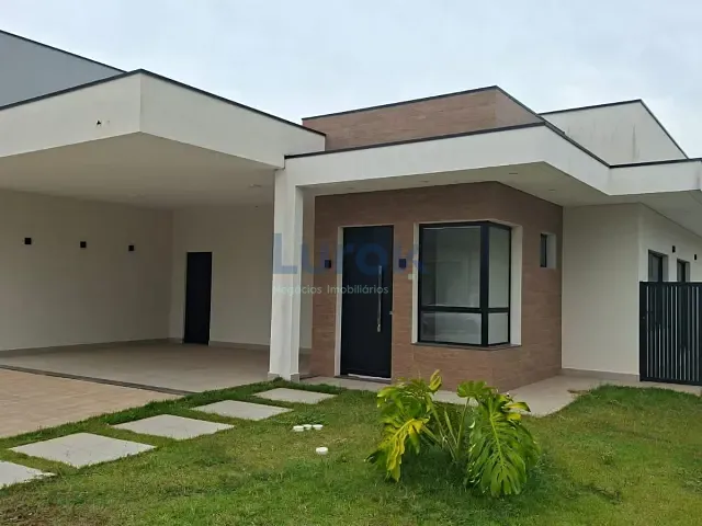 Casa com 300m² 3 quartos e 4 banheiros, à venda, no bairro Roncáglia em Valinhos