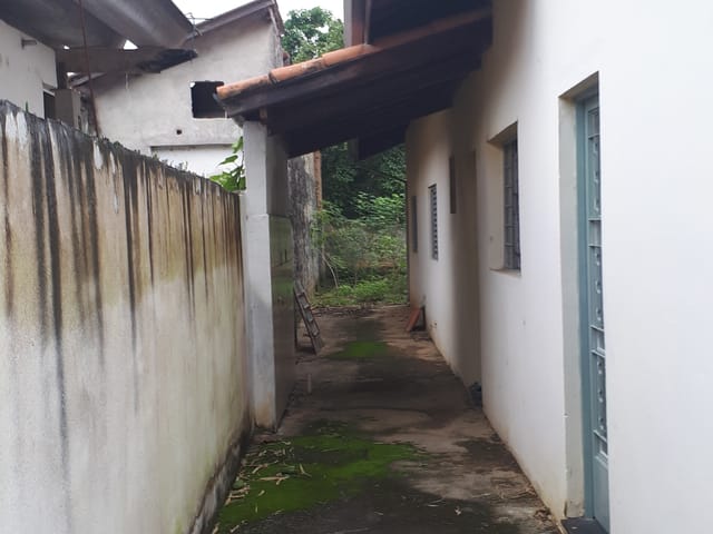 Casa com 210m² 2 quartos e 1 banheiro, à venda, no bairro Vila São João em Pindamonhangaba