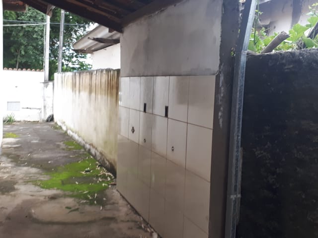 Casa com 210m² 2 quartos e 1 banheiro, à venda, no bairro Vila São João em Pindamonhangaba