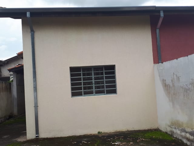 Casa com 210m² 2 quartos e 1 banheiro, à venda, no bairro Vila São João em Pindamonhangaba