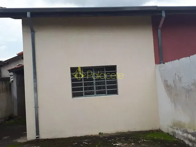 Casa com 210m² 2 quartos e 1 banheiro, à venda, no bairro Vila São João em Pindamonhangaba