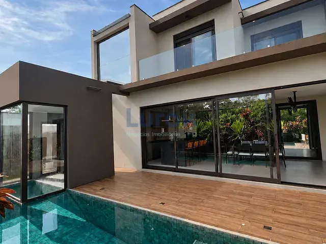 Casa 4 quartos e 6 banheiros, à venda, no bairro Loteamento Residencial Arborais em Campinas