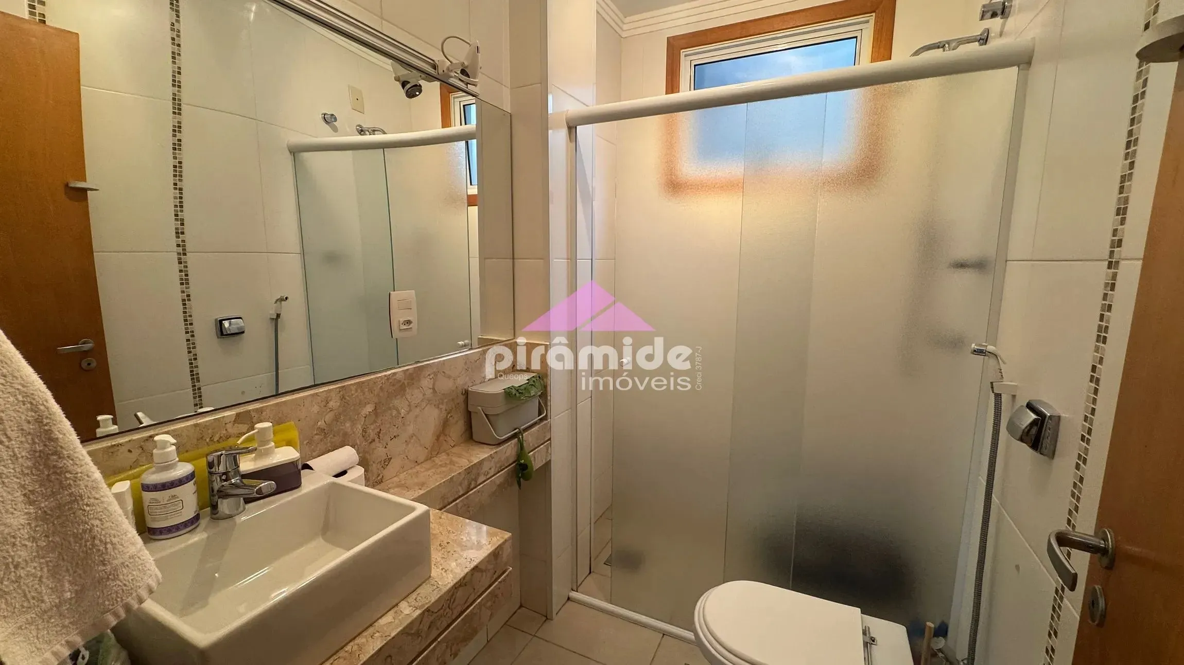 Casa, 4 quartos, 256 m² - Foto 3
